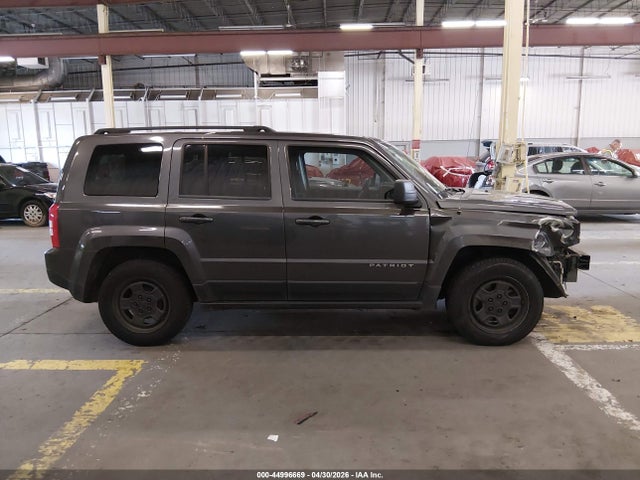 1C4NJPBB3GD526930 Jeep Patriot Sport