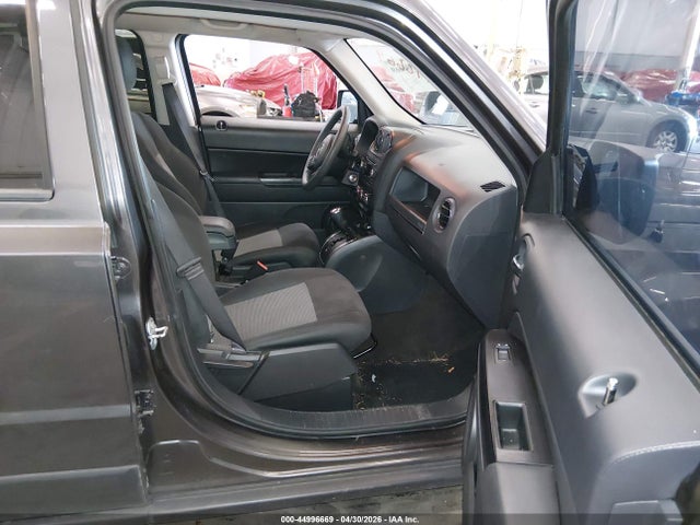 1C4NJPBB3GD526930 Jeep Patriot Sport