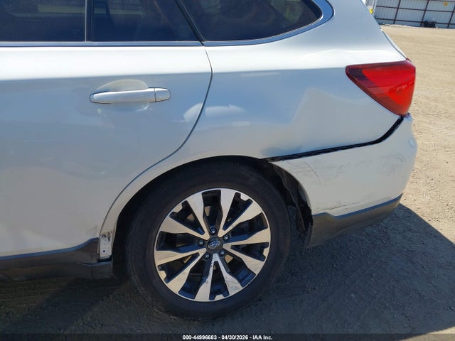 4S4BSANCXF3252756 Subaru Outback 2.5i Limited