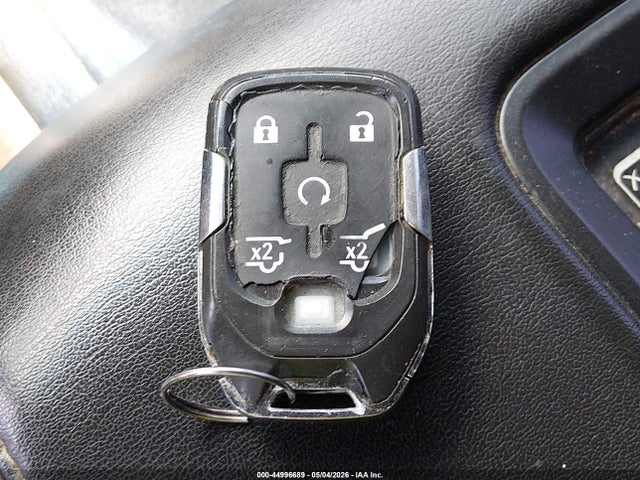 2017 Chevrolet Suburban Lt მანქანა იყიდება აუქციონზე, vin: 1GNSKHKC3HR270248, აუქციონის ნომერი: 44996689