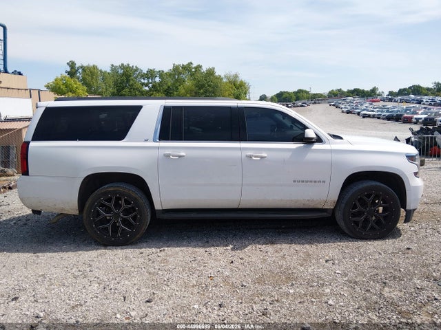 2017 Chevrolet Suburban Lt მანქანა იყიდება აუქციონზე, vin: 1GNSKHKC3HR270248, აუქციონის ნომერი: 44996689