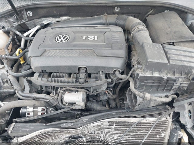 2014 Volkswagen Passat 1.8t Se მანქანა იყიდება აუქციონზე, vin: 1VWBT7A32EC072743, აუქციონის ნომერი: 44996759