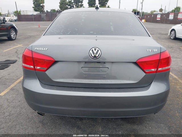2014 Volkswagen Passat 1.8t Se მანქანა იყიდება აუქციონზე, vin: 1VWBT7A32EC072743, აუქციონის ნომერი: 44996759