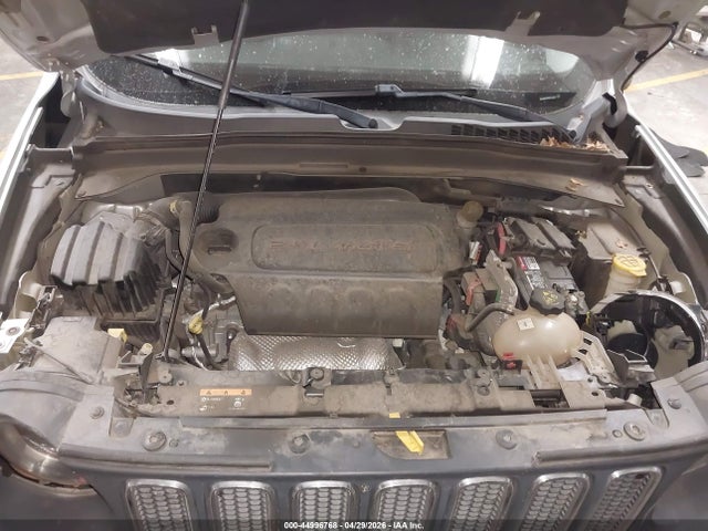 2015 Jeep Renegade Latitude მანქანა იყიდება აუქციონზე, vin: ZACCJABT4FPC12264, აუქციონის ნომერი: 44996768