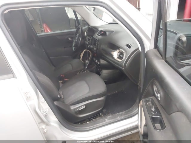 2015 Jeep Renegade Latitude მანქანა იყიდება აუქციონზე, vin: ZACCJABT4FPC12264, აუქციონის ნომერი: 44996768
