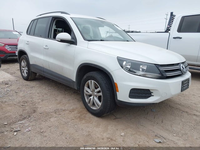 Volkswagen TIGUAN S 2016 WVGAV7AX8GW597864 main image