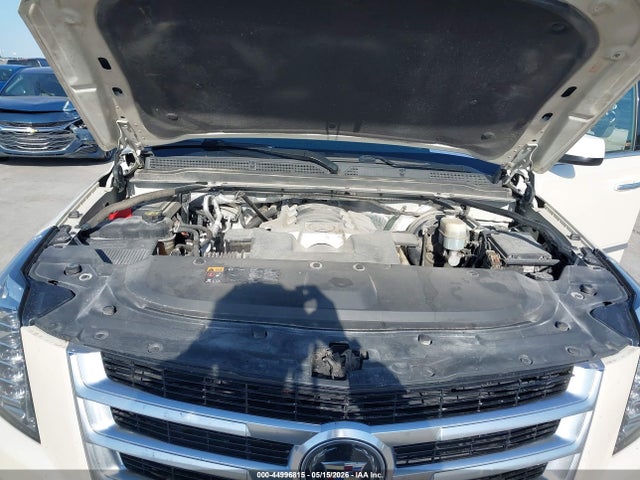 44996815 :رقم المزاد ، 1GYS4JKJ2FR280155 vin ، 2015 Cadillac Escalade Esv Premium مزاد بيع