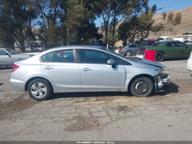 Aukcja sprzedaży 2015 Honda Civic Lx, vin: 2HGFB2F58FH536686, numer aukcji: 44996822