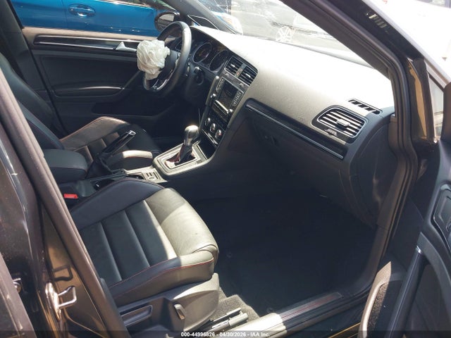 44996826 :رقم المزاد ، 3VW447AU9GM034393 vin ، 2016 Volkswagen Golf Gti Se W/performance Package 4-door مزاد بيع