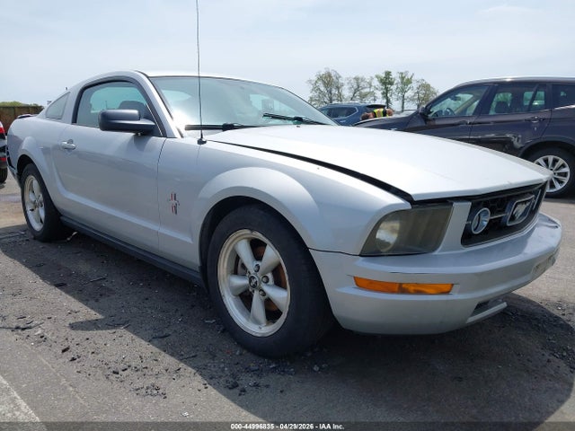 Продажа на аукционе авто 2007 Ford Mustang V6 Deluxe/v6 Premium, vin: 1ZVFT80N175244052, номер лота: 44996835
