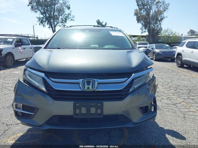 Honda Odyssey Touring 2018 5FNRL6H89JB009147 Image 11