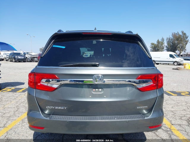 Honda Odyssey Touring 2018 5FNRL6H89JB009147 Image 15