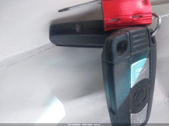 44996900 :رقم المزاد ، WBAVB13576KX39003 vin ، 2006 Bmw 325i مزاد بيع
