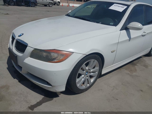 44996900 :رقم المزاد ، WBAVB13576KX39003 vin ، 2006 Bmw 325i مزاد بيع