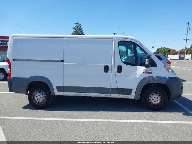 3C6TRVAG5JE147328 RAM Promaster 1500 Low Roof 136 Wb