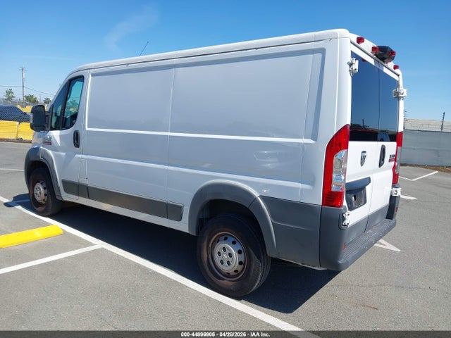 3C6TRVAG5JE147328 RAM Promaster 1500 Low Roof 136 Wb
