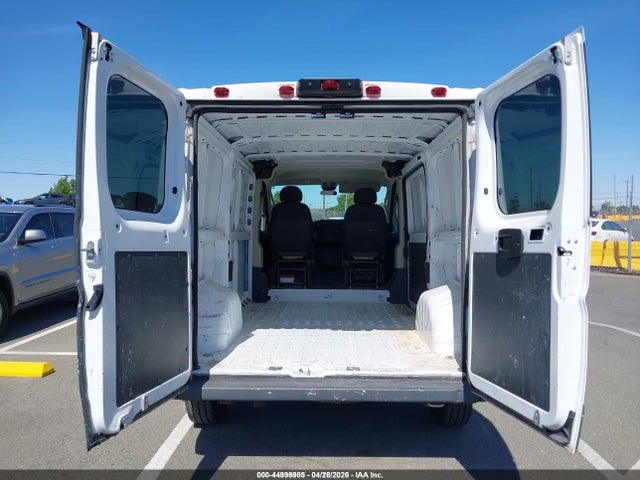 3C6TRVAG5JE147328 RAM Promaster 1500 Low Roof 136 Wb