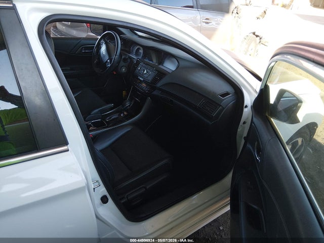 1HGCR2F56HA300120 Honda Accord Sport