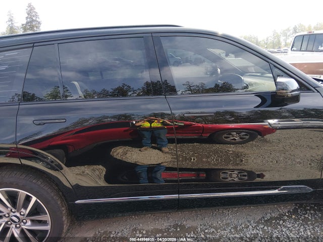 1GYC3NML3TZ707979 Cadillac Vistiq Sport