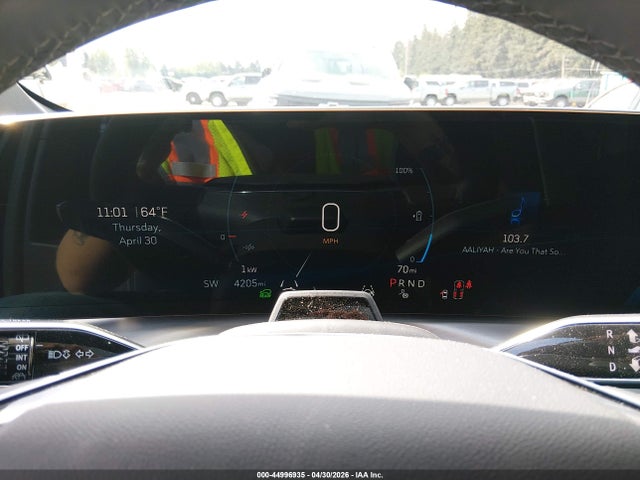 1GYC3NML3TZ707979 Cadillac Vistiq Sport