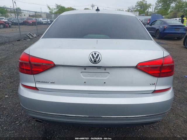 Продаж на аукціоні авто 2016 Volkswagen Passat 1.8t Se, vin: 1VWBT7A3XGC016200, номер лоту: 44997021