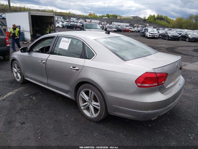 Продаж на аукціоні авто 2013 Volkswagen Passat 2.0l Tdi Sel Premium, vin: 1VWCN7A30DC024705, номер лоту: 44997025