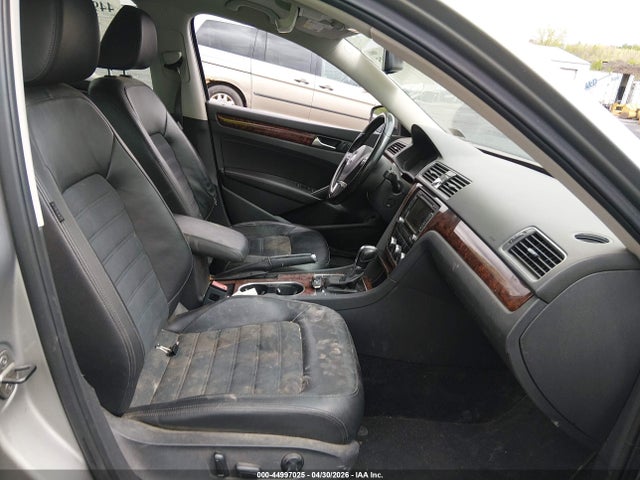 Продаж на аукціоні авто 2013 Volkswagen Passat 2.0l Tdi Sel Premium, vin: 1VWCN7A30DC024705, номер лоту: 44997025
