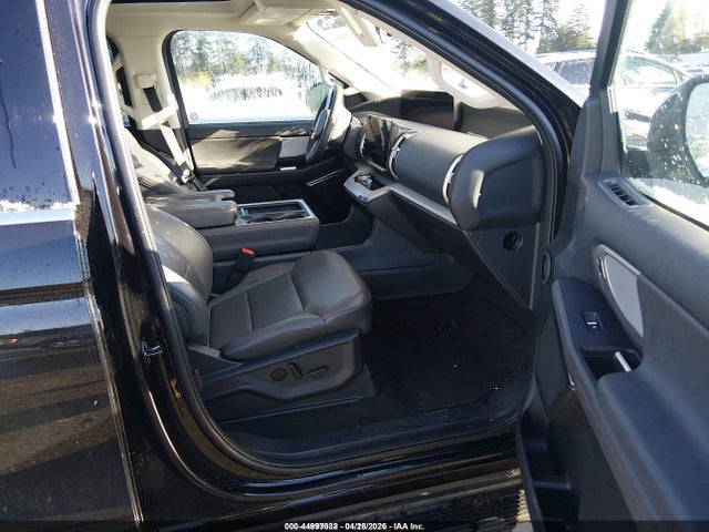 Продажа на аукционе авто 2025 Ford Expedition Active, vin: 1FMJU1J80SEA26523, номер лота: 44997032