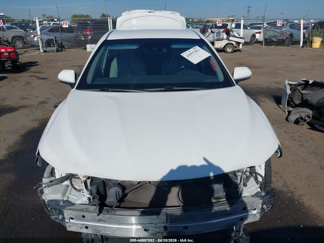 4T1B21HK3JU508757 Toyota Camry Hybrid Se