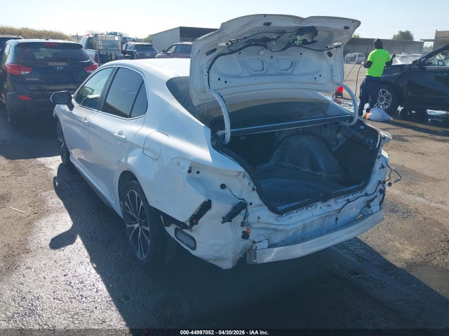 4T1B21HK3JU508757 Toyota Camry Hybrid Se