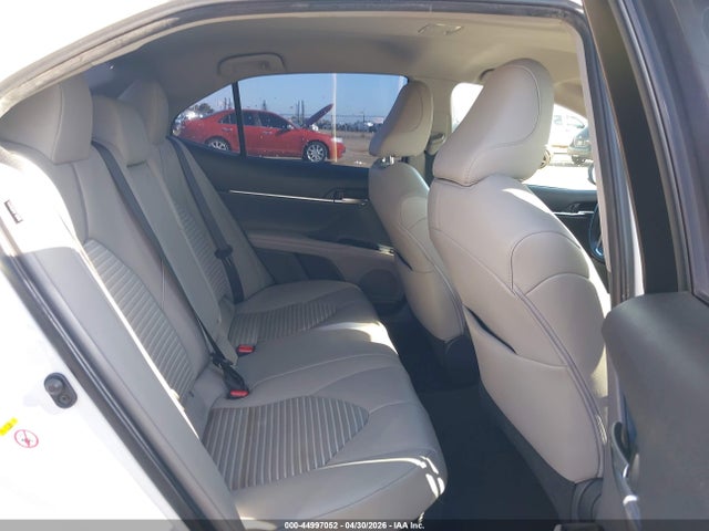 4T1B21HK3JU508757 Toyota Camry Hybrid Se