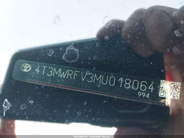 4T3MWRFV3MU018064 Toyota Rav4 Hybrid Le