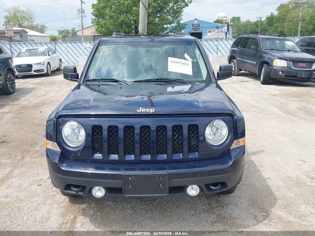 2017 Jeep Patriot Latitude 4x4 მანქანა იყიდება აუქციონზე, vin: 1C4NJRFB5HD133938, აუქციონის ნომერი: 44997055