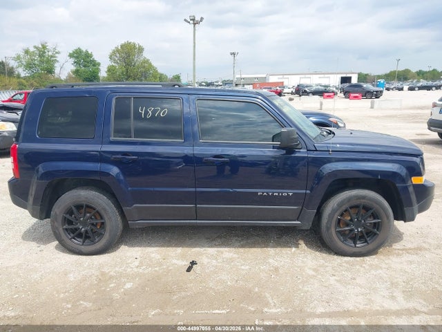 2017 Jeep Patriot Latitude 4x4 მანქანა იყიდება აუქციონზე, vin: 1C4NJRFB5HD133938, აუქციონის ნომერი: 44997055