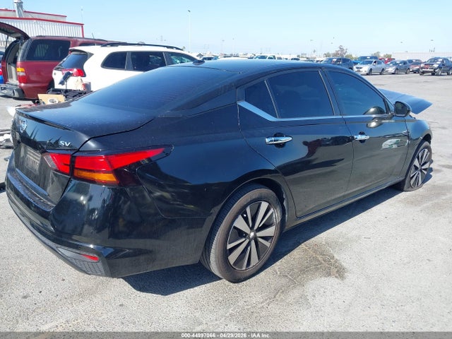 1N4BL4DV2MN388988 Nissan Altima Sv Fwd