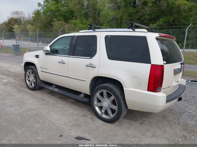 2007 Cadillac Escalade Standard მანქანა იყიდება აუქციონზე, vin: 1GYFK63847R337098, აუქციონის ნომერი: 44997072