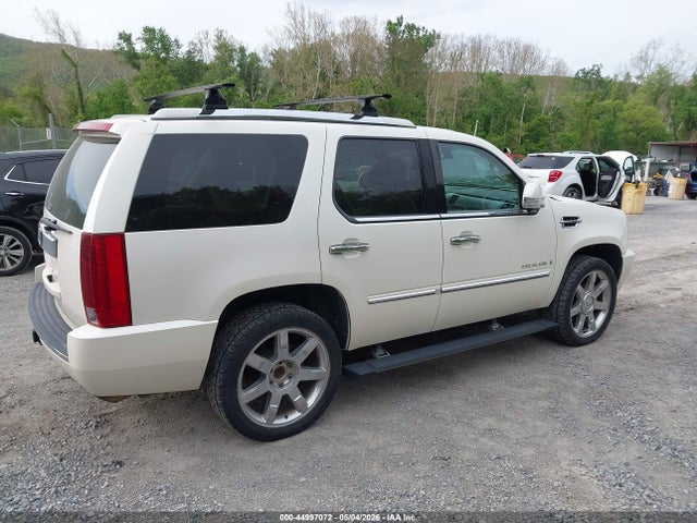 2007 Cadillac Escalade Standard მანქანა იყიდება აუქციონზე, vin: 1GYFK63847R337098, აუქციონის ნომერი: 44997072