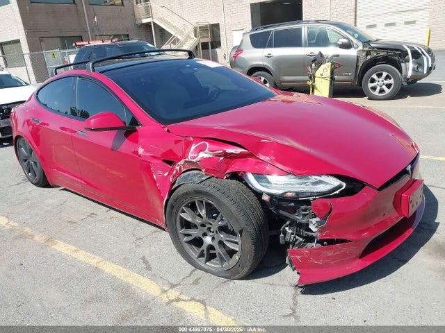 2022 Tesla Model S Dual Motor All-wheel Drive მანქანა იყიდება აუქციონზე, vin: 5YJSA1E59NF464641, აუქციონის ნომერი: 44997075