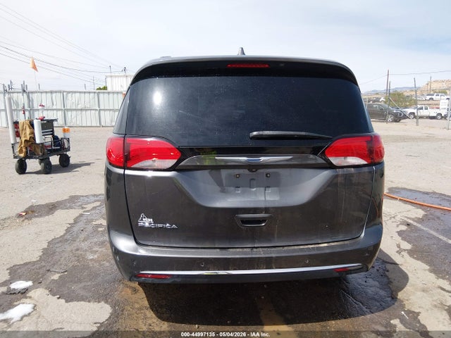 Chrysler Pacifica Touring-l 2017 2C4RC1BG0HR835466 Image 16