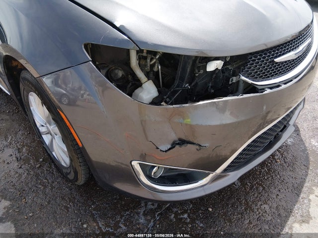 Chrysler Pacifica Touring-l 2017 2C4RC1BG0HR835466 Image 18