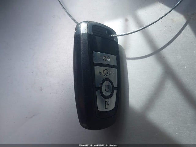 3FA6P0HDXKR133824 Ford FUSION SE
