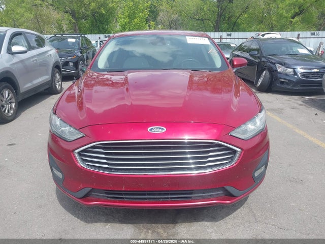 3FA6P0HDXKR133824 Ford FUSION SE