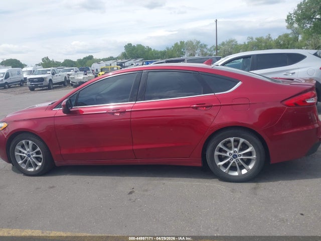 3FA6P0HDXKR133824 Ford FUSION SE