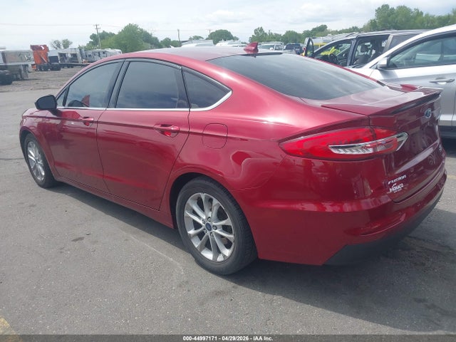 3FA6P0HDXKR133824 Ford FUSION SE