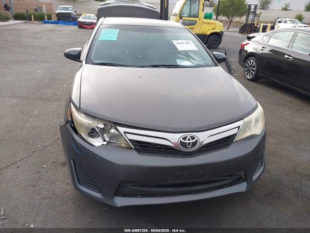 2013 Toyota Camry Le მანქანა იყიდება აუქციონზე, vin: 4T4BF1FK2DR312827, აუქციონის ნომერი: 44997205
