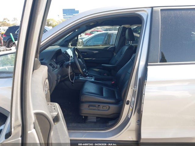 Продаж на аукціоні авто 2020 Honda Passport 2wd Ex-l, vin: 5FNYF7H57LB003025, номер лоту: 44997243