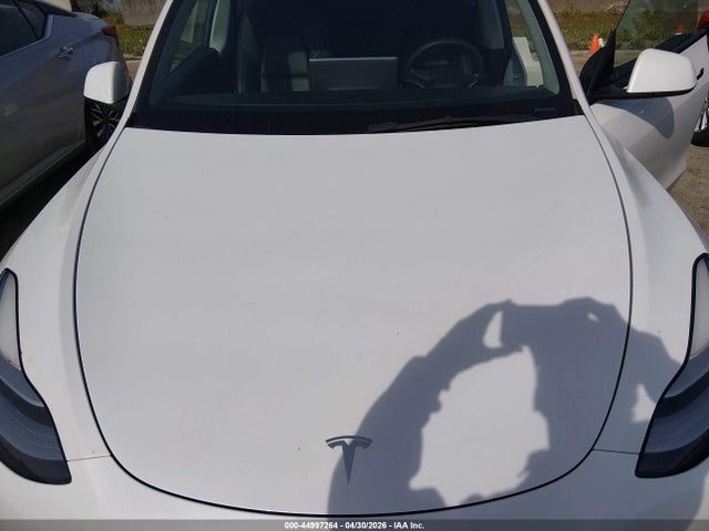 2021 Tesla Model Y Long Range Dual Motor All-wheel Drive მანქანა იყიდება აუქციონზე, vin: 5YJYGDEE8MF301262, აუქციონის ნომერი: 44997264