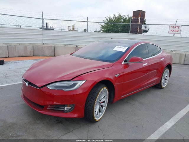 44997287 :رقم المزاد ، 5YJSA1E41LF350623 vin ، 2020 Tesla Model S Performance Dual Motor All-wheel Drive مزاد بيع
