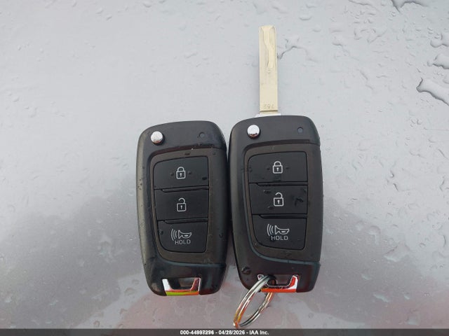Продаж на аукціоні авто 2023 Hyundai Santa Fe Se, vin: 5NMS1DAJ0PH583975, номер лоту: 44997296