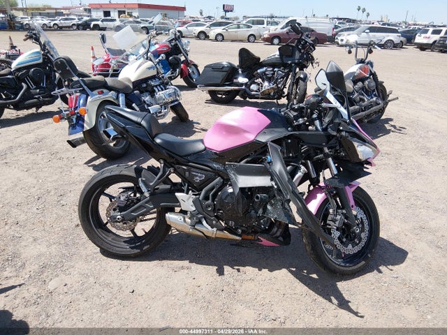2025 Kawasaki Ex650 P მანქანა იყიდება აუქციონზე, vin: ML5EXEP18SDAF8083, აუქციონის ნომერი: 44997311